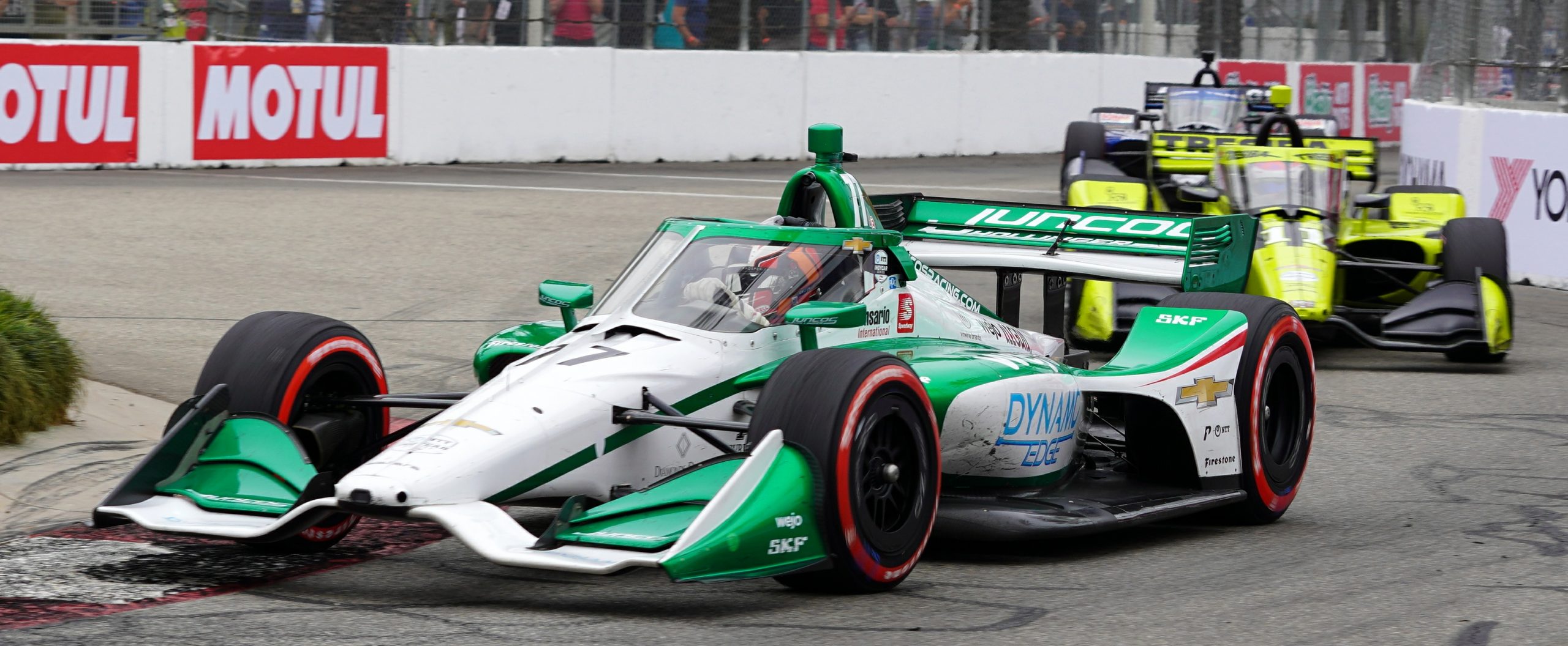 Callum Ilott leads Charlie Kimball and Conor Daly heading into the fountain area of the aquarium. Starting P18 and avoiding the first lap melee, Ilott worked his way up to 6th place at one point in the race.