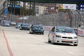 Little leads pack to green flag 081