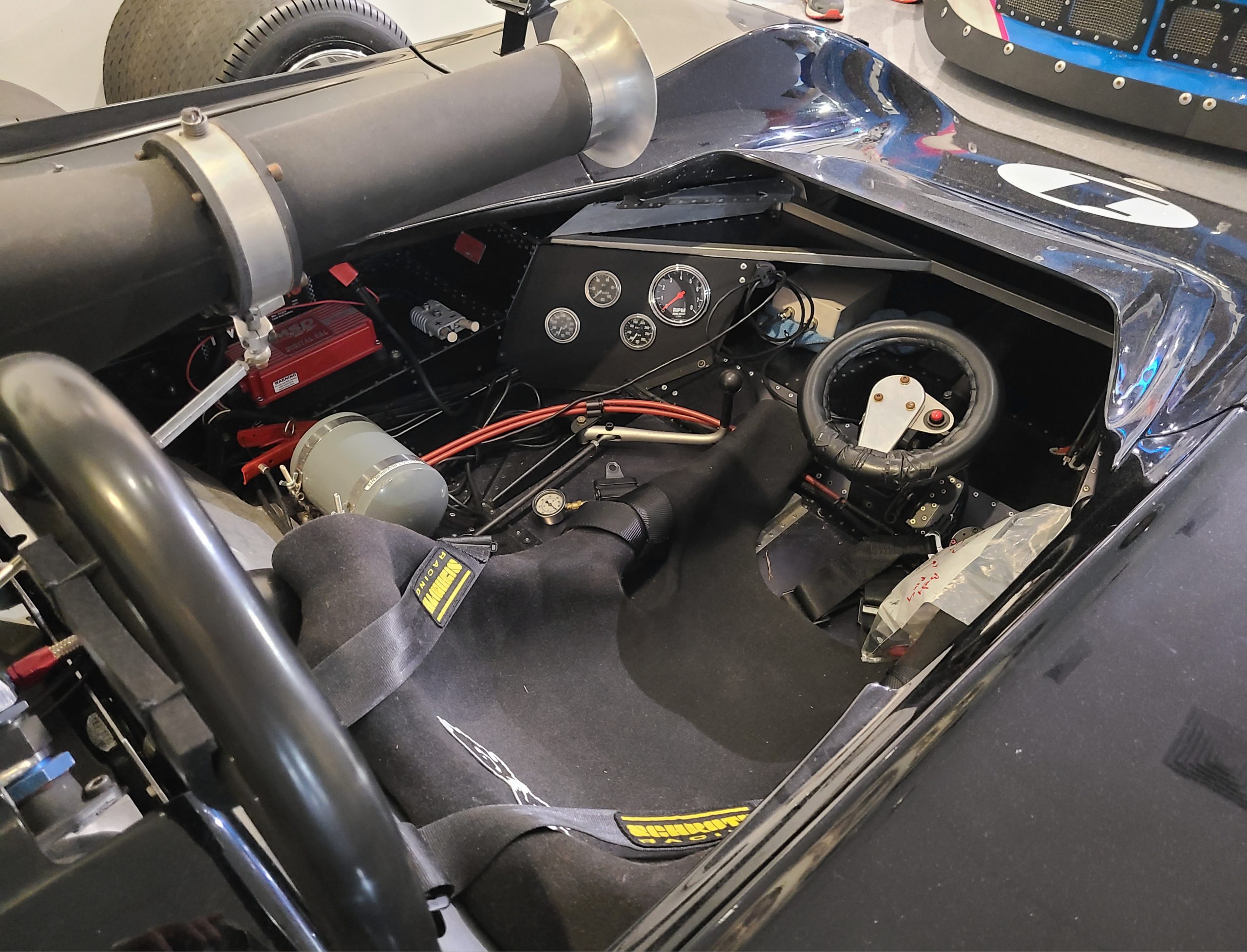 Shadow cockpit