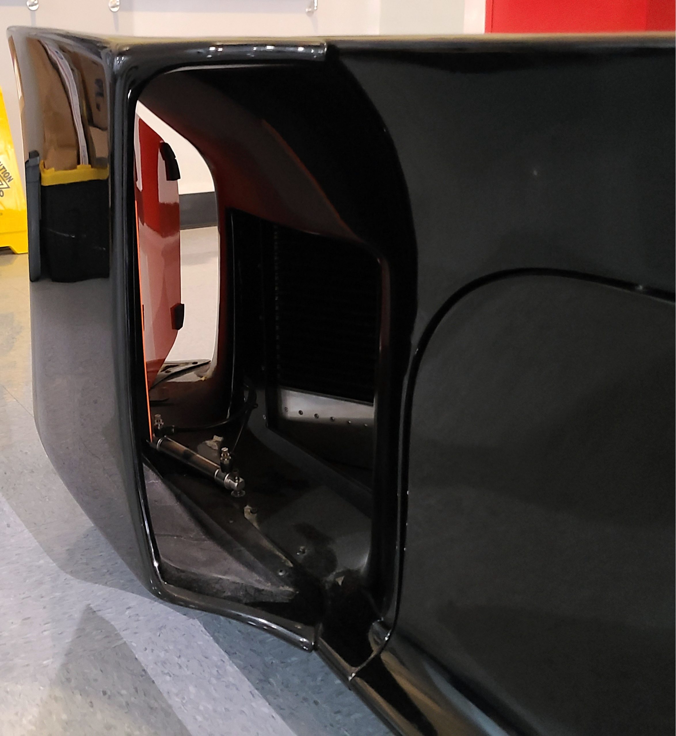 Shadow rear ducts